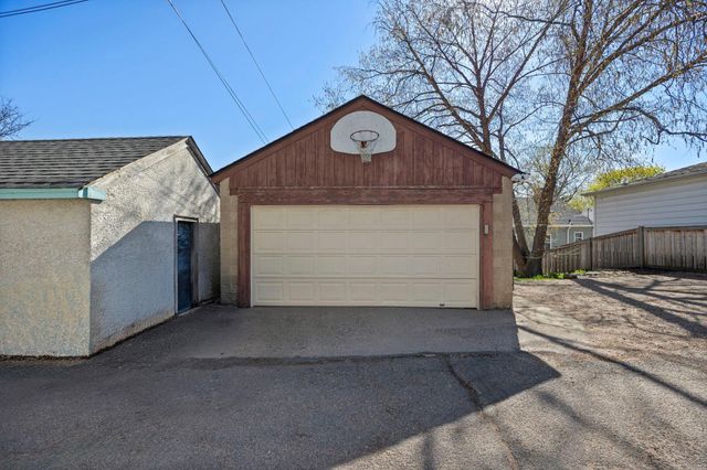 5320 11th Avenue S, Minneapolis, MN 55417