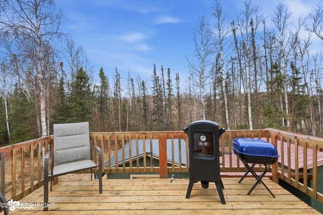9401 W Easy Street, Wasilla, AK 99623