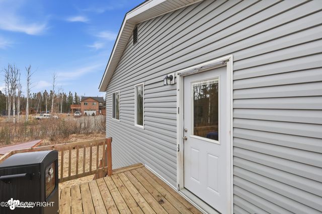 9401 W Easy Street, Wasilla, AK 99623