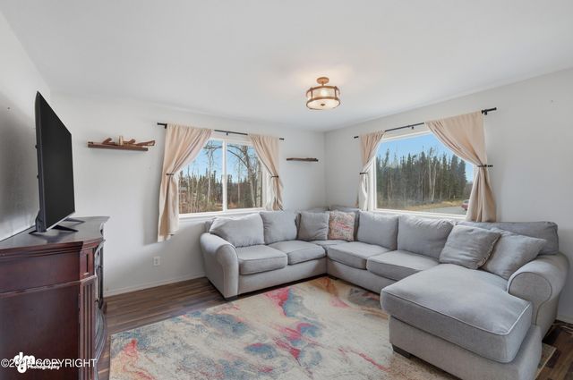 9401 W Easy Street, Wasilla, AK 99623