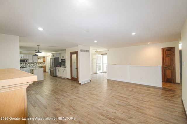 5182 Windsor Highway, Potterville, MI 48876