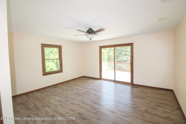 5182 Windsor Highway, Potterville, MI 48876