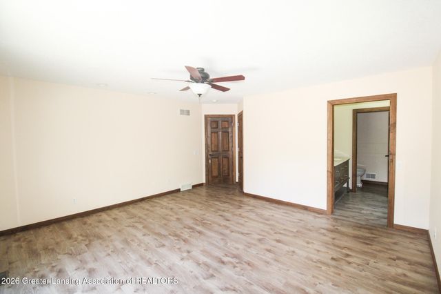 5182 Windsor Highway, Potterville, MI 48876