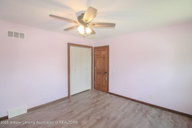 5182 Windsor Highway, Potterville, MI 48876