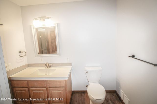 5182 Windsor Highway, Potterville, MI 48876