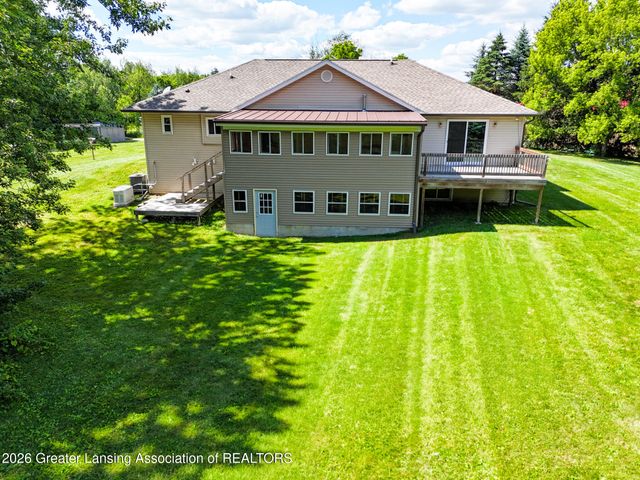 5182 Windsor Highway, Potterville, MI 48876