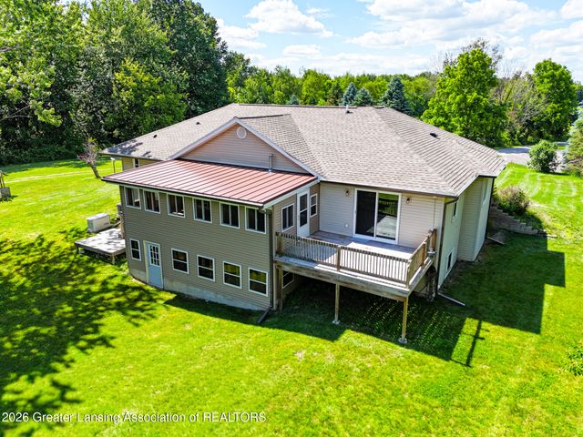5182 Windsor Highway, Potterville, MI 48876