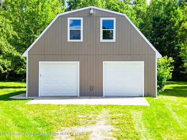 5182 Windsor Highway, Potterville, MI 48876