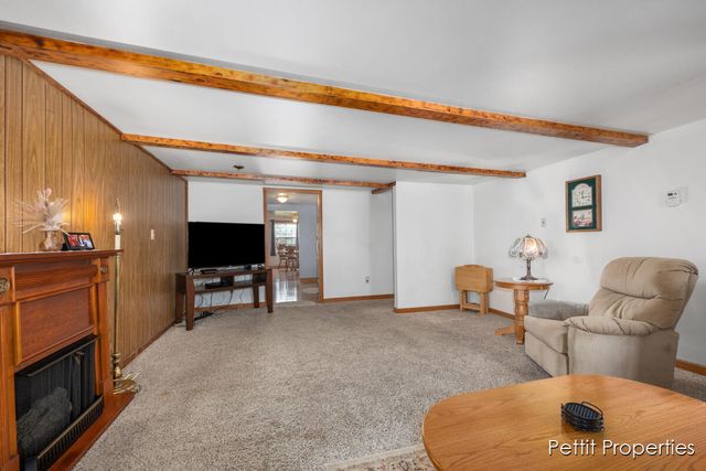 6410 E M 21, Corunna, MI 48817