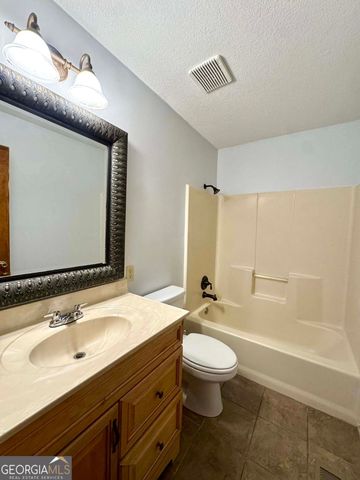 3422 Pat Mullis Road, Cadwell, GA 31009