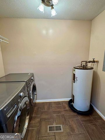 3422 Pat Mullis Road, Cadwell, GA 31009