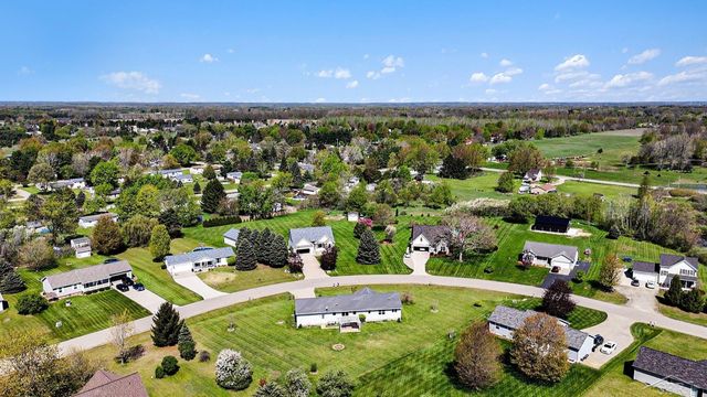 5888 Cobblestone Drive, North Branch, MI 48461