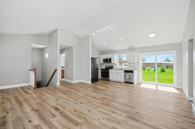 5888 Cobblestone Drive, North Branch, MI 48461