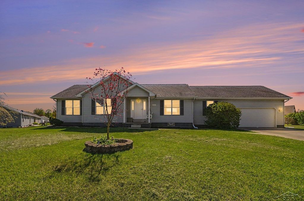 5888 Cobblestone Drive, North Branch, MI 48461