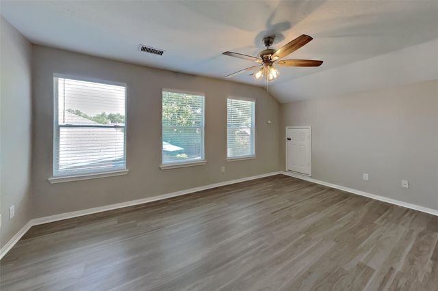 10406 Comanche Springs Court, Houston, TX 77095