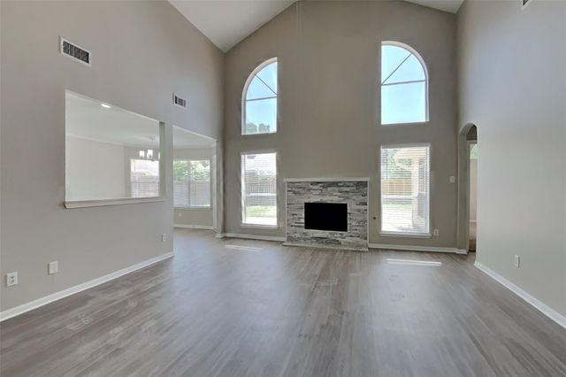 10406 Comanche Springs Court, Houston, TX 77095