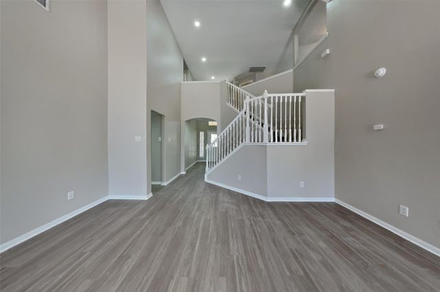 10406 Comanche Springs Court, Houston, TX 77095
