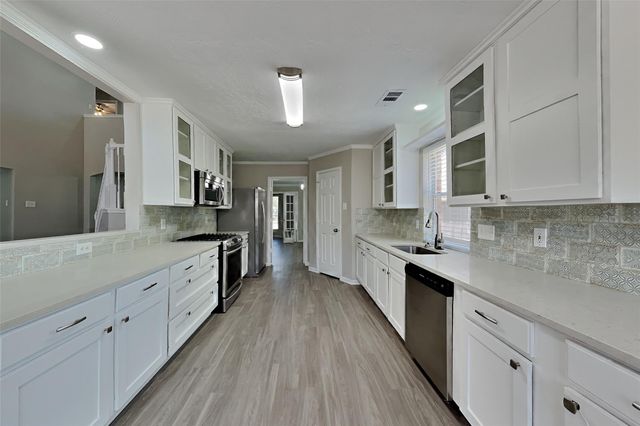 10406 Comanche Springs Court, Houston, TX 77095