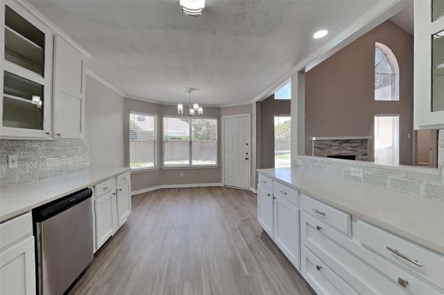 10406 Comanche Springs Court, Houston, TX 77095