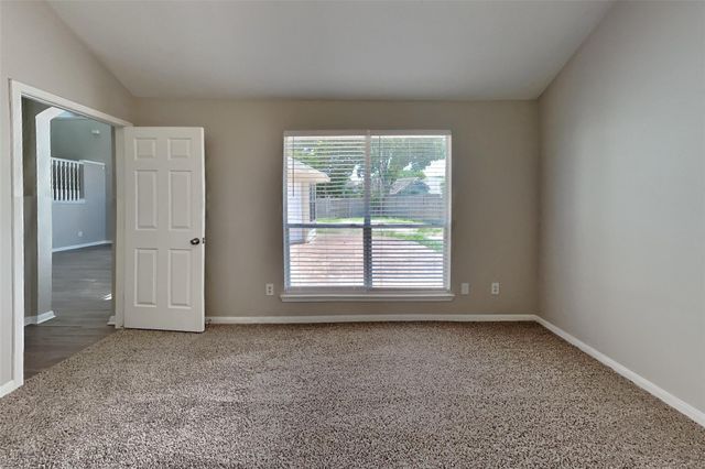 10406 Comanche Springs Court, Houston, TX 77095