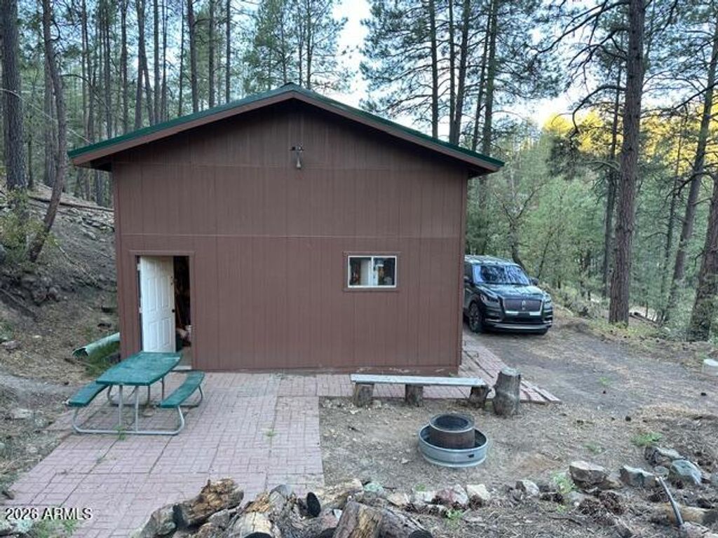 Image 21 of property listing at 7345 E CROWN KING Road, Crown King, AZ 86343