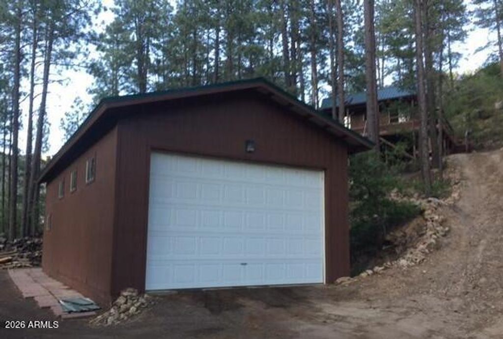 Image 7 of property listing at 7345 E CROWN KING Road, Crown King, AZ 86343