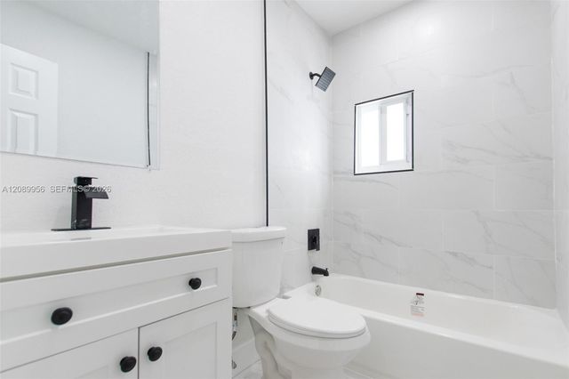 2324 NW 14th Avenue, Miami, FL 33142