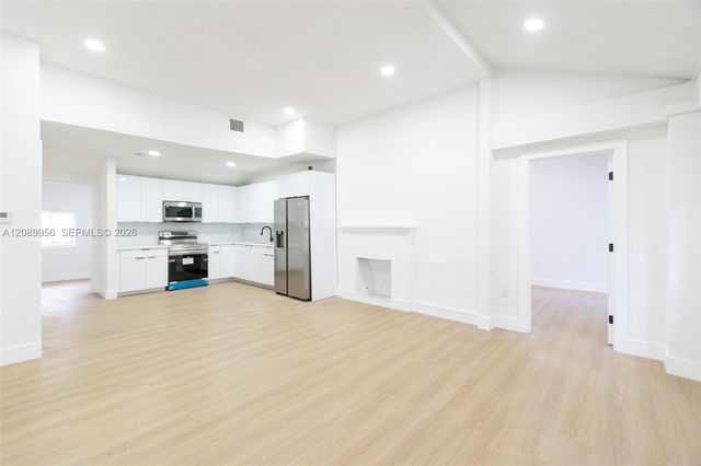 2324 NW 14th Avenue, Miami, FL 33142