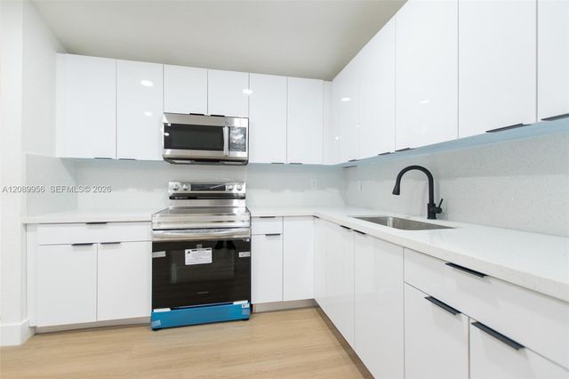 2324 NW 14th Avenue, Miami, FL 33142