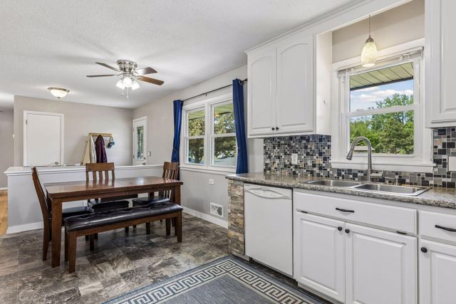1064 Hackmann Circle NE, Fridley, MN 55432