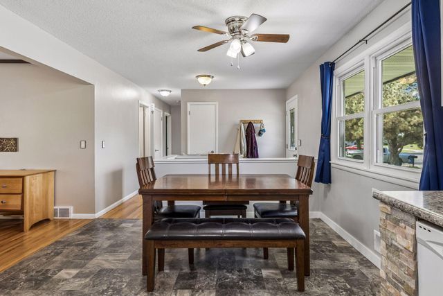 1064 Hackmann Circle NE, Fridley, MN 55432