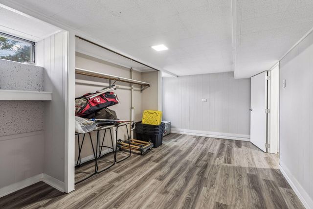 1064 Hackmann Circle NE, Fridley, MN 55432