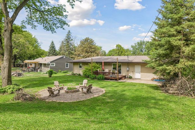 1064 Hackmann Circle NE, Fridley, MN 55432