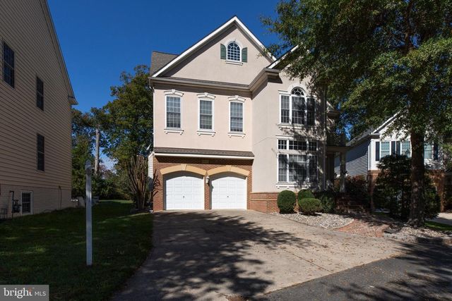3814 HIGHLAND OAKS DR, Fairfax, VA 22033