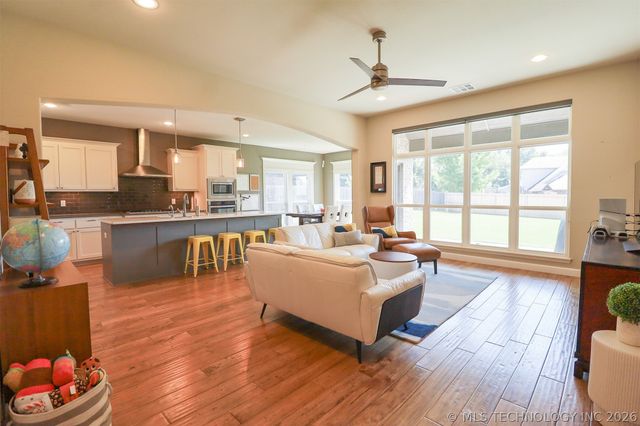 1609 E Pasadena Street, Broken Arrow, OK 74011