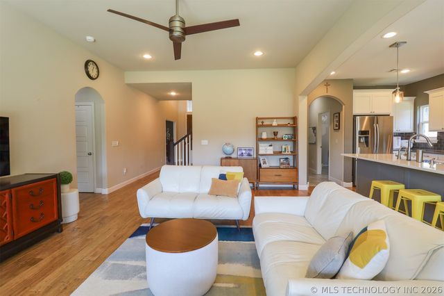 1609 E Pasadena Street, Broken Arrow, OK 74011