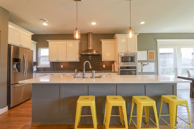 1609 E Pasadena Street, Broken Arrow, OK 74011