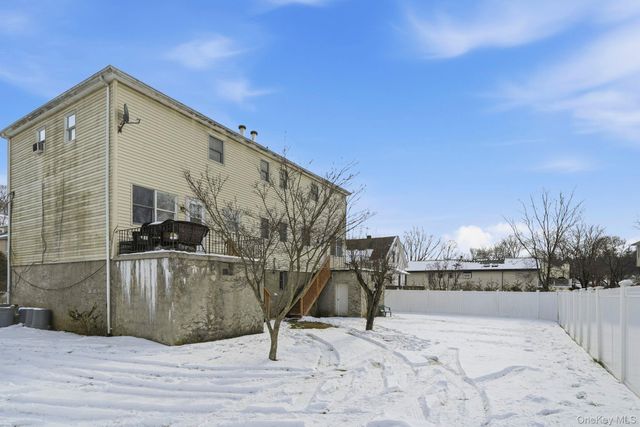 55 Leroy Avenue, Valhalla, NY 10595