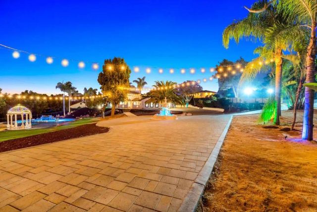 3065 Fairview Drive, Vista, CA 92084