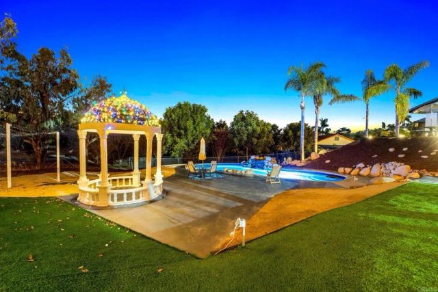 3065 Fairview Drive, Vista, CA 92084