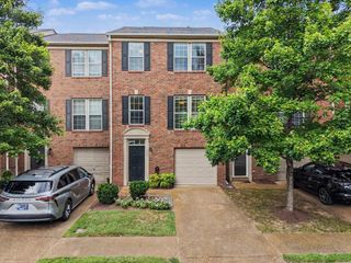 663 Huffine Manor Cir, Franklin, TN 37067