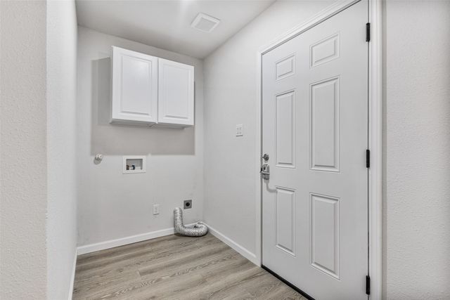 1009 N Barrett Avenue, Denison, TX 75020