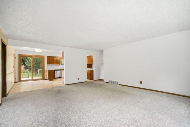 7450 S Quincy AVENUE, Oak Creek, WI 53154