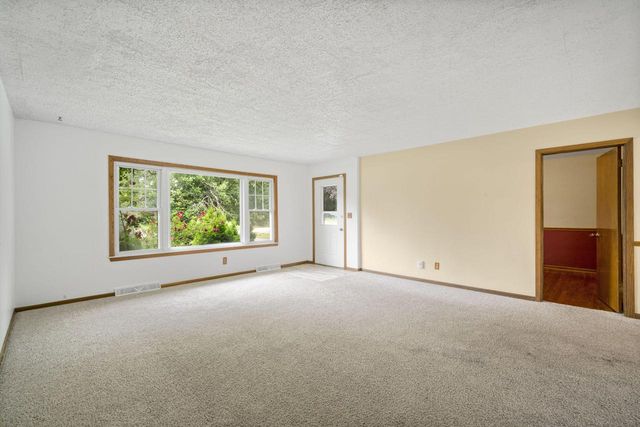 7450 S Quincy AVENUE, Oak Creek, WI 53154