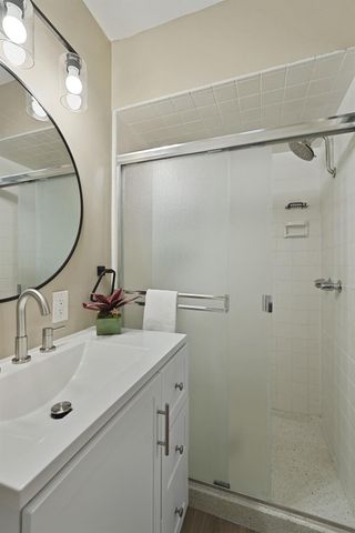 1711 W Tokay St, Lodi, CA 95242