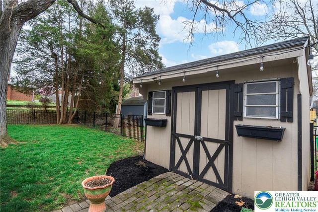 2415 West Tremont Street, Allentown City, PA 18104