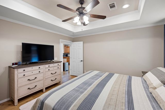 140 Hawthorne Lane, Russellville, AR 72802