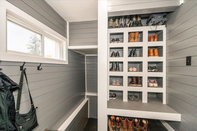 501 20th Avenue E, Superior, WI 54880