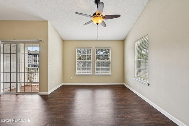 2200 MARSH HAWK Lane 113, Fleming Island, FL 32003