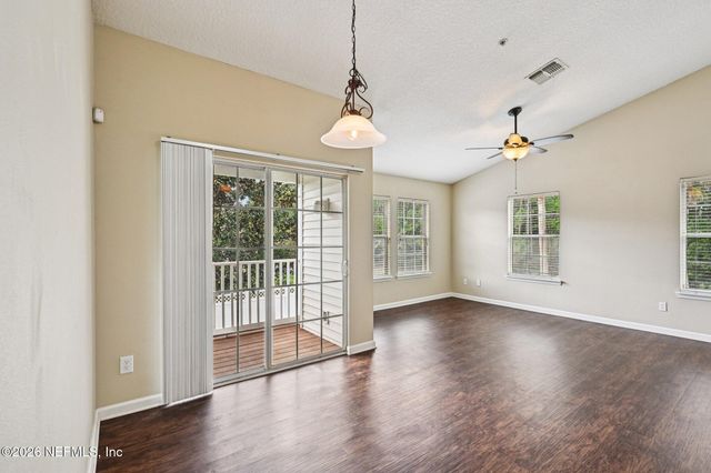 2200 MARSH HAWK Lane 113, Fleming Island, FL 32003